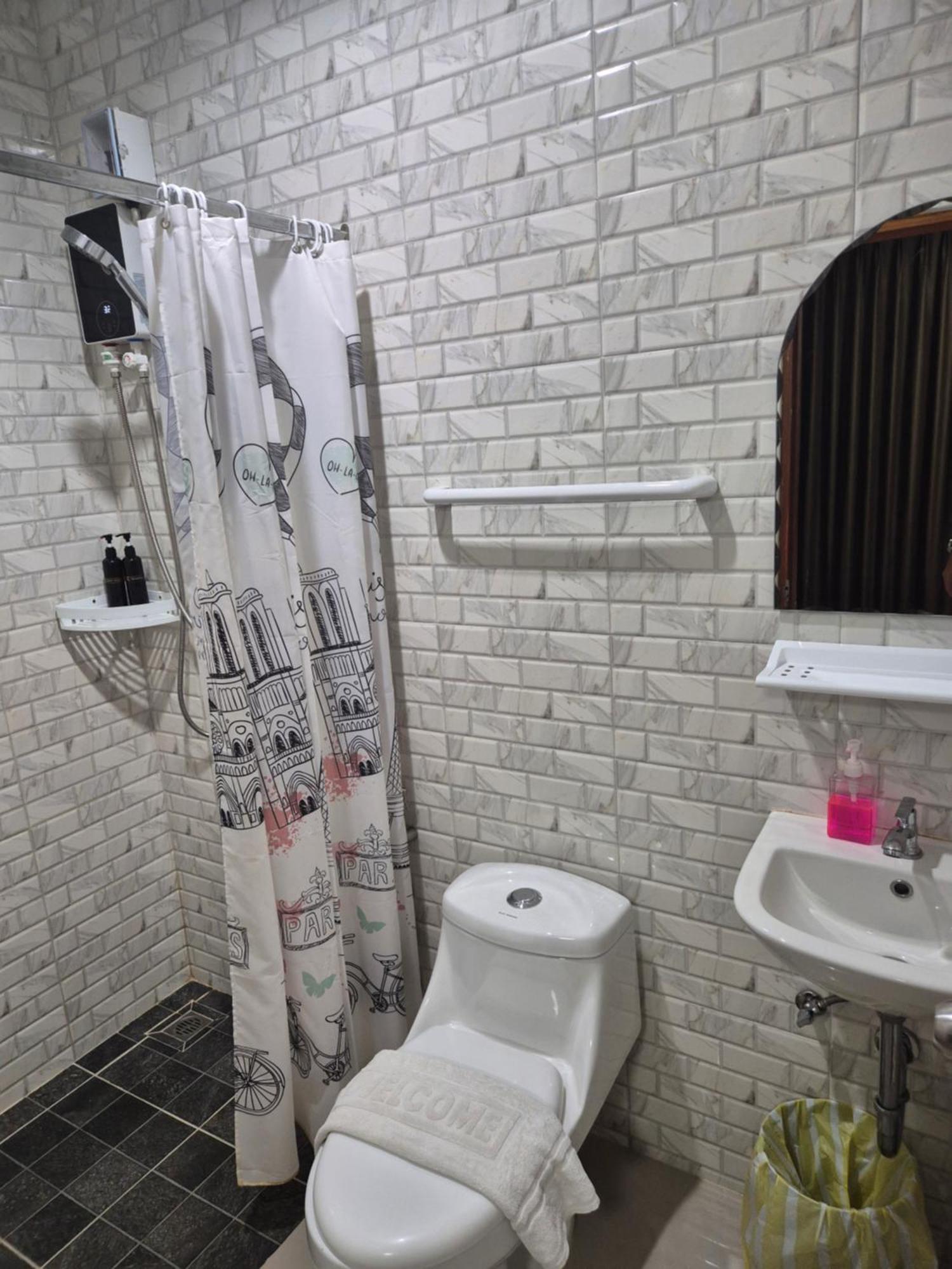 Dorothys Hotel Pattaya Bagian luar foto