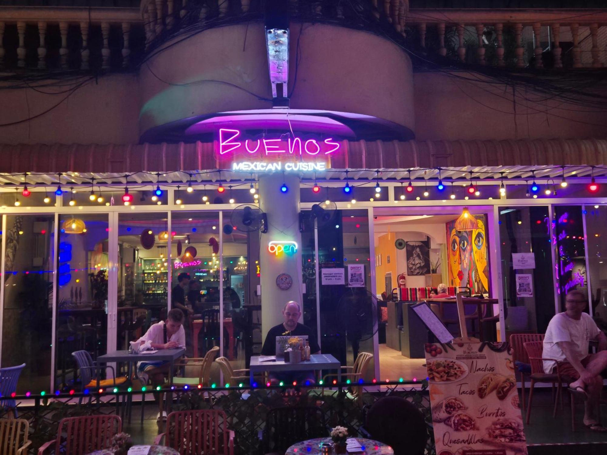 Dorothys Hotel Pattaya Bagian luar foto