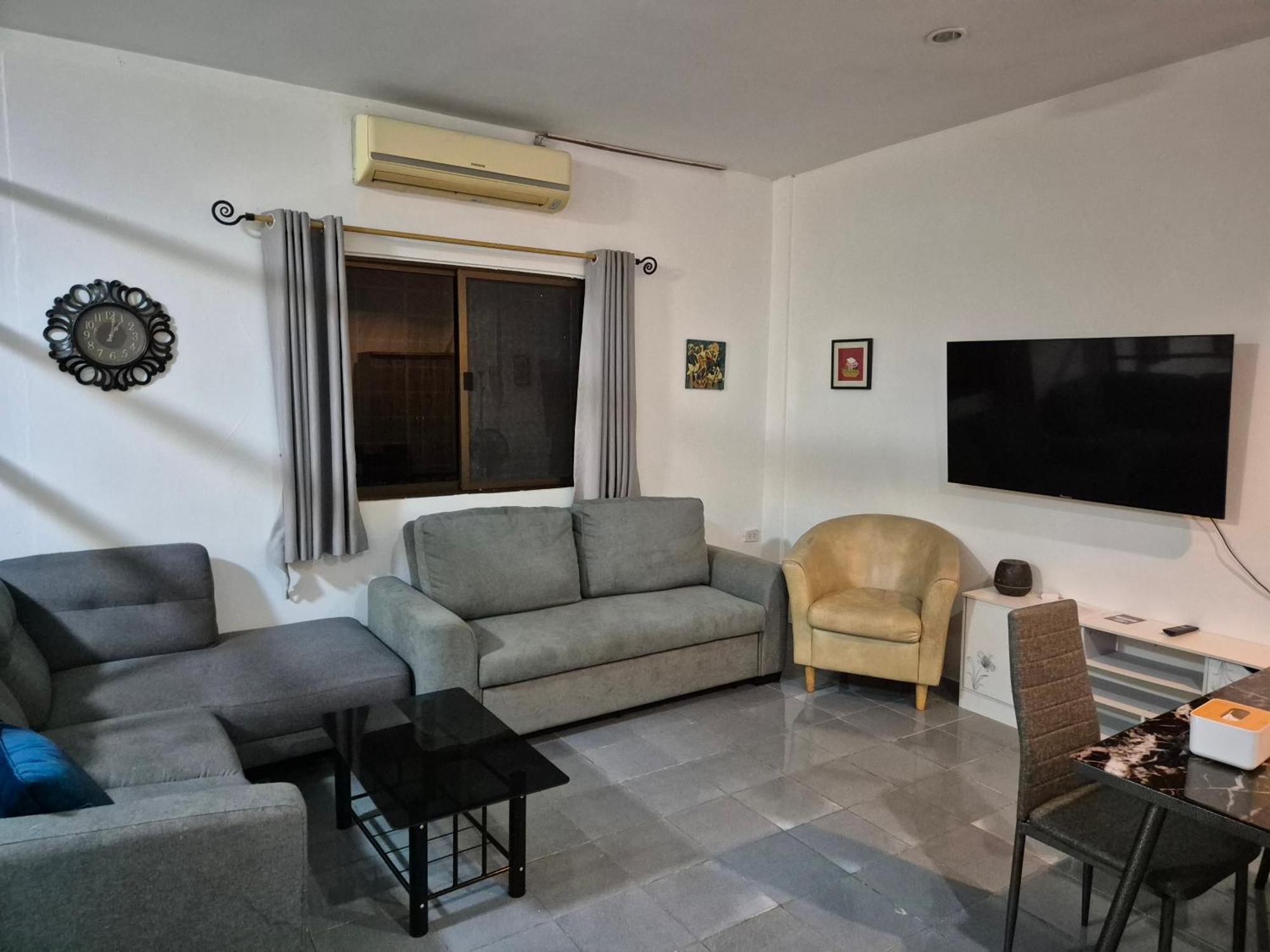 Dorothys Hotel Pattaya Bagian luar foto